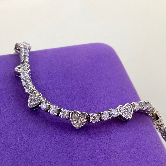 💛 Chic Sterling Silver CZ Heart Tennis Bracelet - Picture 4 of 7